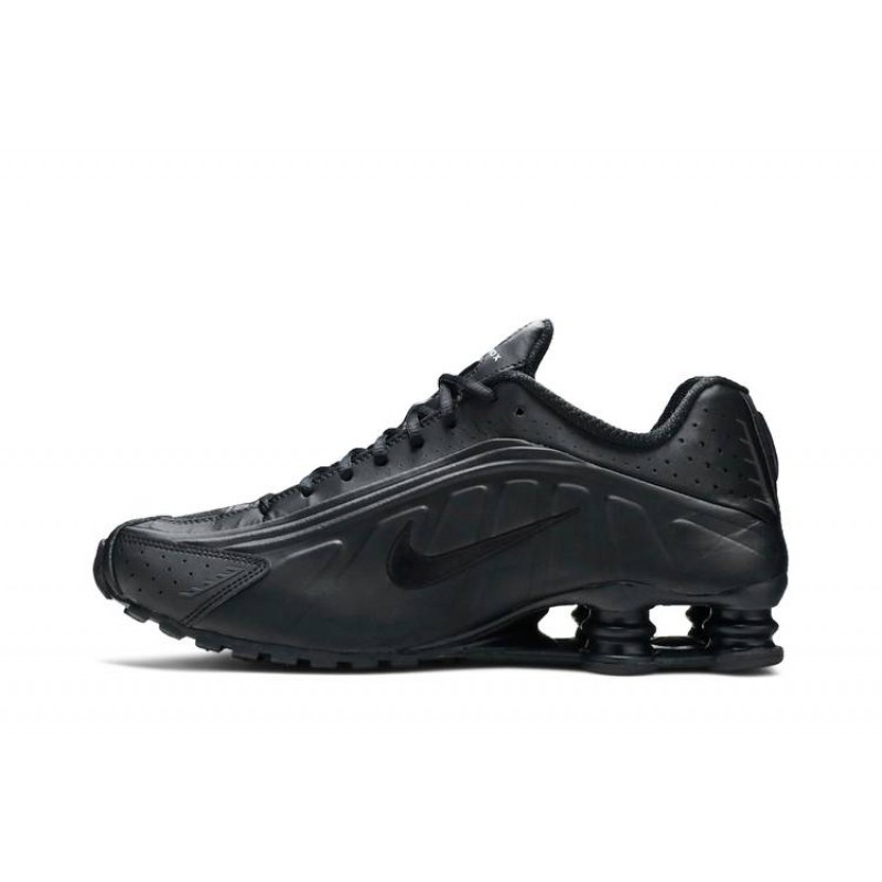 Shox R4 'Triple Black' Shox R4 'Triple Black'