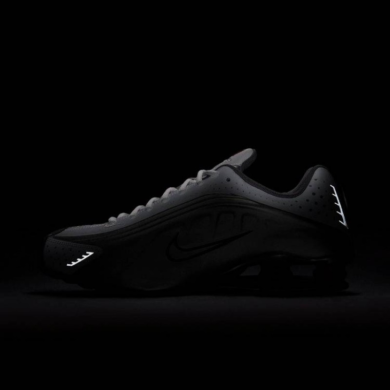 Shox R4 'Comet Red' 2015 Shox R4 'Comet Red' 2015
