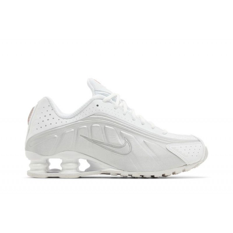 Wmns Shox R4 'White Metallic' 2024 Wmns Shox R4 'White Metallic' 2024