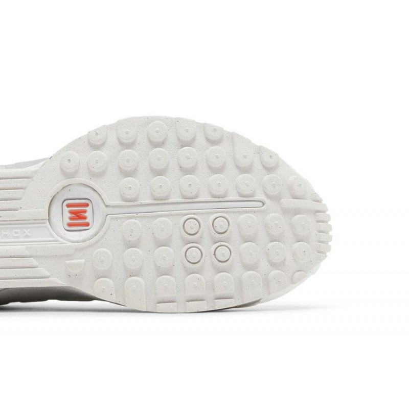Wmns Shox R4 'White Metallic' 2024 Wmns Shox R4 'White Metallic' 2024