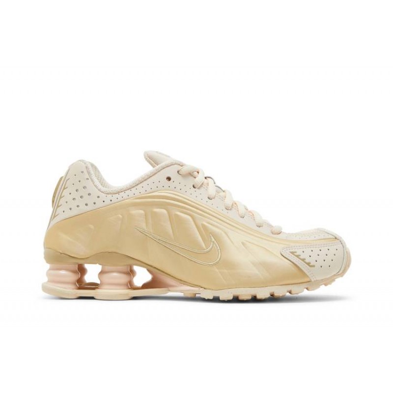 Wmns Shox R4 'Guava Gold' Wmns Shox R4 'Guava Gold'