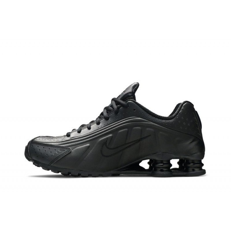 Shox R4 'Triple Black' Shox R4 'Triple Black'