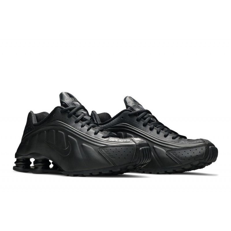 Shox R4 'Triple Black' Shox R4 'Triple Black'